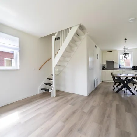 別荘 In South Holland By Stompaarde Plas, Cleaning Included *