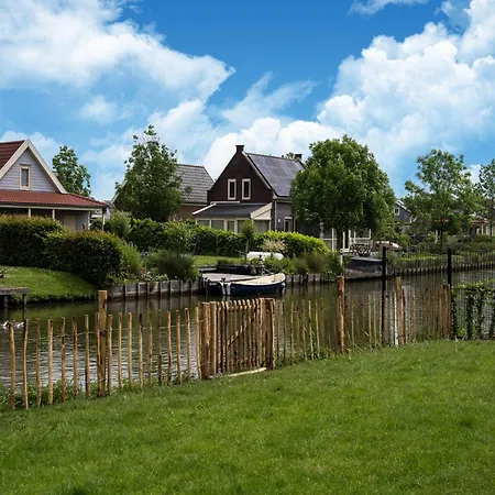 In South Holland By Stompaarde Plas, Cleaning Included 別荘